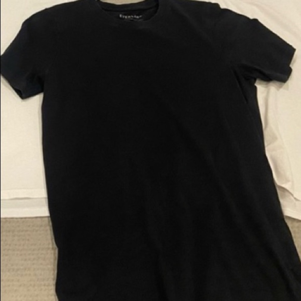 Everlane black shirt